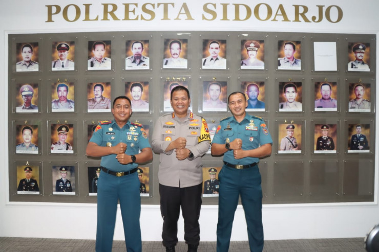 Jaga Dan Tingkatkan Soliditas, Komandan Brigif 2 Marinir Kunjungi Kapolresta Sidoarjo