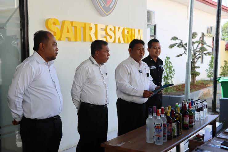 Jelang Ramadhan Polres Pamekasan Gelar Razia Miras