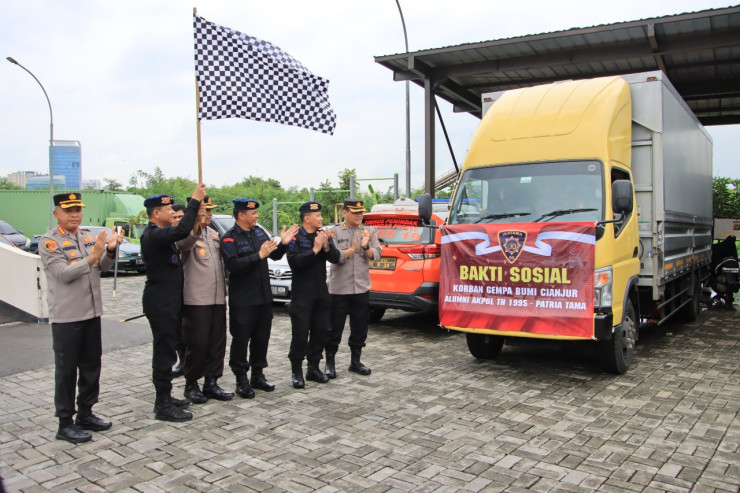 Alumni Akpol Tahun 1995 Salurkan Bantuan Kepada Korban Bencana Gempa Bumi Cianjur