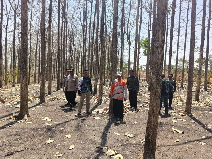 Sinergi Cegah Karhutla, Polres Bojonegoro Sisir Kawasan Rawan di Kedungadem