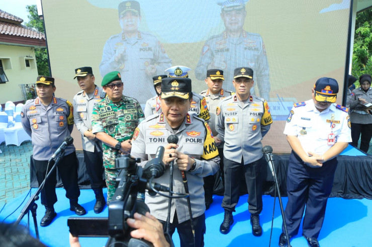 Kapolda Jatim Berangkatkan 112 Bis Mudik Balik Gratis Bagi Masyarakat