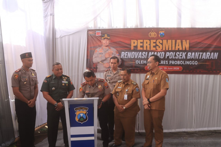 Kapolres  Probolinggo Resmikan Renovasi Polsek Bantaran dan Besuk,Tekankan Optimalisasi Pelayanan Publik