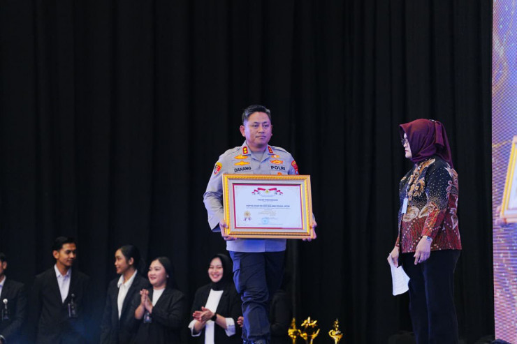 Layanan Makin Profesional, Polres Malang Raih Penghargaan Kompolnas Award 2025