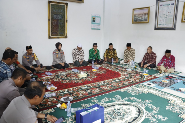 Awali Tugas Baru, Kapolres Tanjungperak Silaturahmi ke Para Tokoh Agama dan Ulama