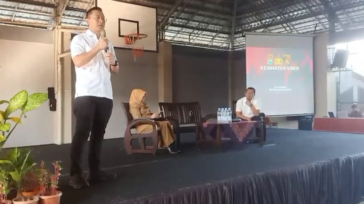 Polresta Malang Kota Edukasi Pelajar tentang Bahaya Kejahatan Siber dan Judol