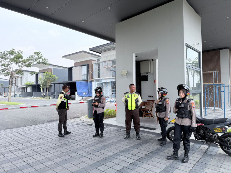 Berikan Rasa Aman, Polwan Jenggala Presisi Polresta Sidoarjo Patroli Sasar Sekolah hingga Perkantoran