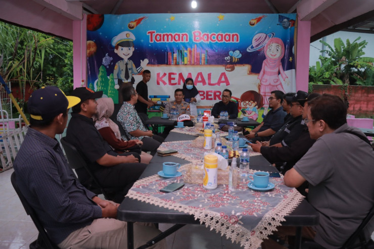 Ngopi Bareng Pelaku UMKM Polres Jember Cari Solusi Bangkitkan Ekonomi Kecil