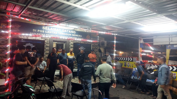 Warga dan Polres Pelabuhan Tanjungperak Kolaborasi Bentuk Pam Swakarsa Jaga Kamtibmas