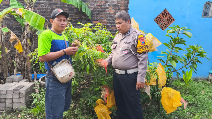 Bhabinkamtibmas Polsek Tanggulangin Ajak Warga Manfaatkan Lahan Kosong untuk Dukung Swasembada Pangan