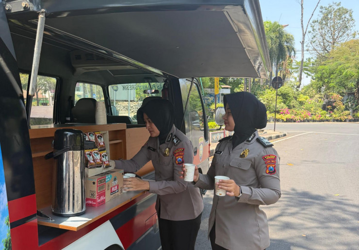 Polres Gresik Gencarkan Inovasi Kopi Keliling, Bangun Kedekatan dengan Warga Ajak Jaga Kamtibmas